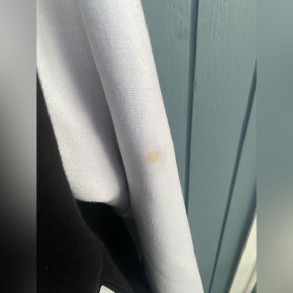 Black and White Hooded OHO Jacket - Picture 4 of 4